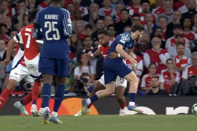 阿森纳挡不住失利主场舍弃三分的简单介绍