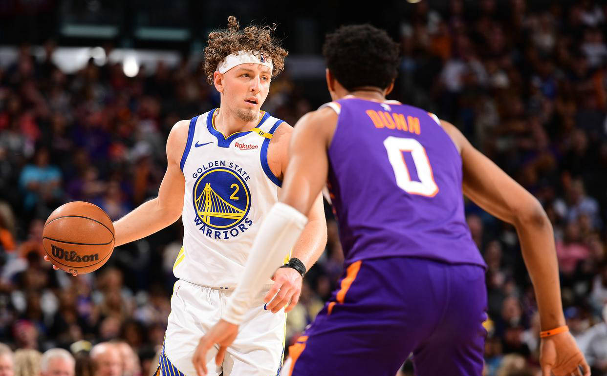 独行侠惜败太阳，西部季后赛希望险象环生的简单介绍