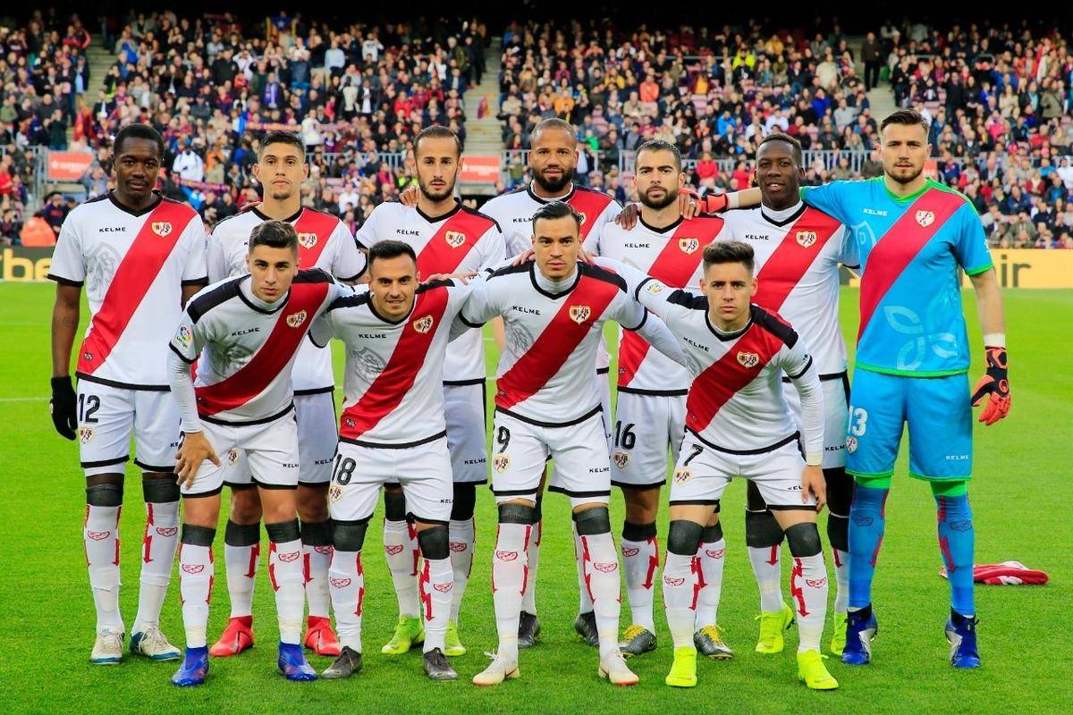 包含巴列卡诺阵容整容，士气高涨迎战死敌的词条