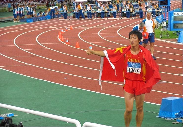 爱游戏入口-英国田径健将顽强晋级决赛