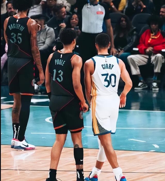 爱游戏中国官网-浙江队阵容齐整，轻松锁定比赛胜局