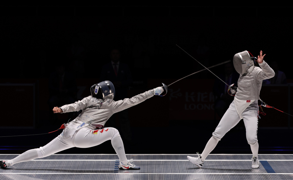 爱游戏官网网页版入口-韩国击剑选手精彩表现，成功晋级决赛