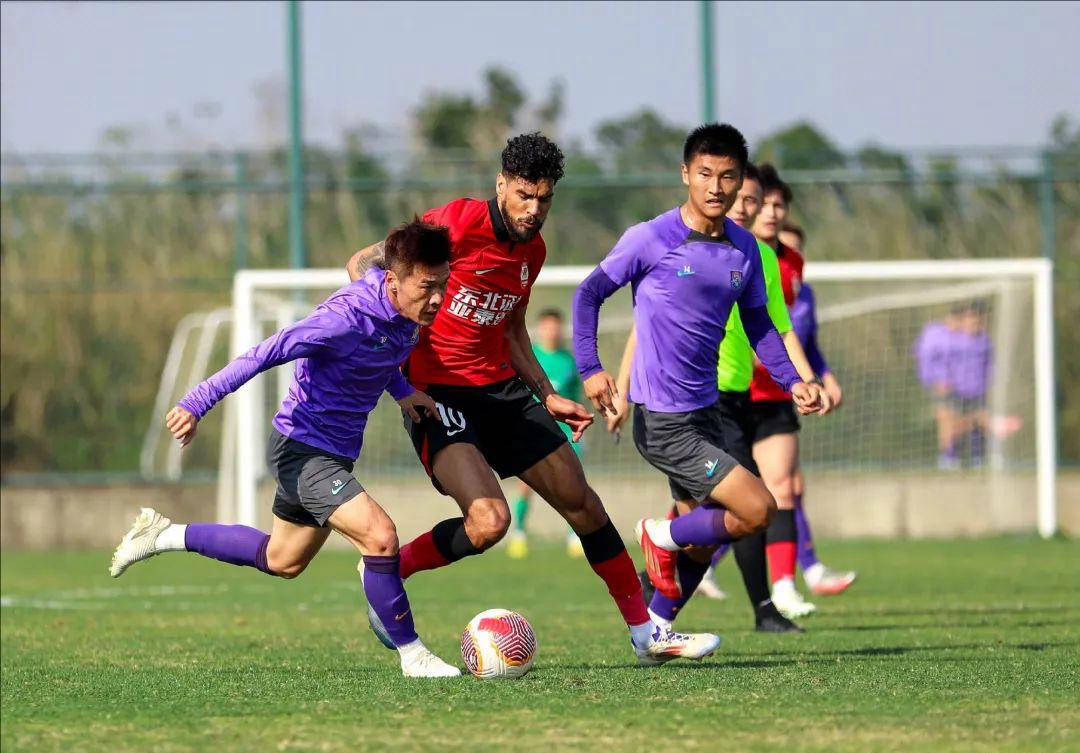 新援表现抢眼，实力帮助球队全面获胜