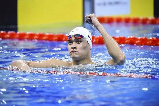 荷兰男子游泳选手备受瞩目