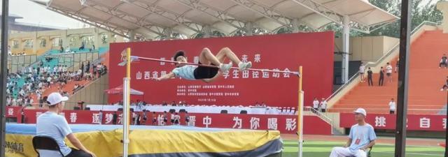 爱游戏网页版入口-包含时刻领先：男子跳高比赛惊艳登场的词条