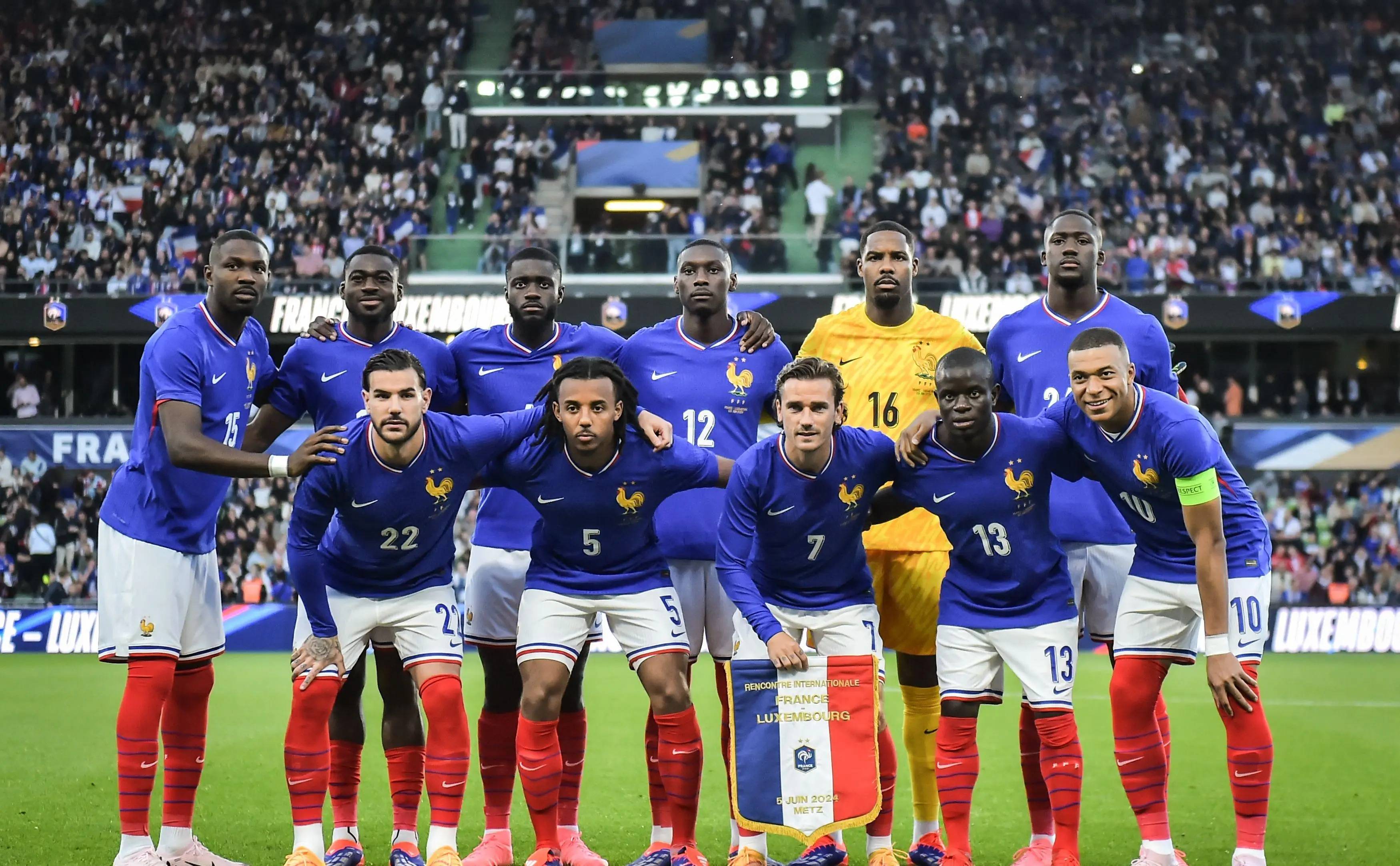 包含克罗地亚实现逆袭晋级，小组情形发生巨变的词条