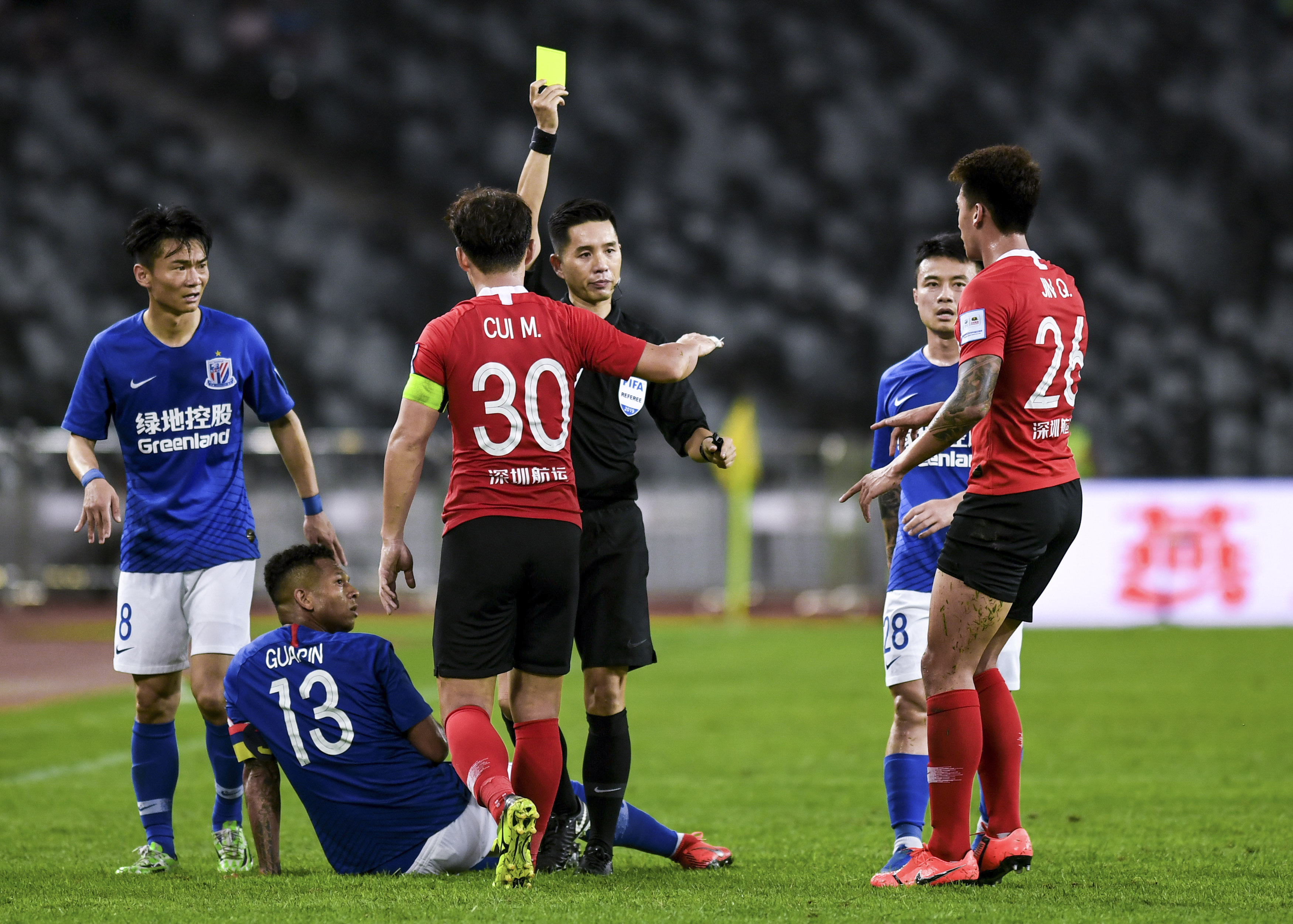 关于深圳佳兆业主场不敌重庆斯威，保级形势严峻的信息