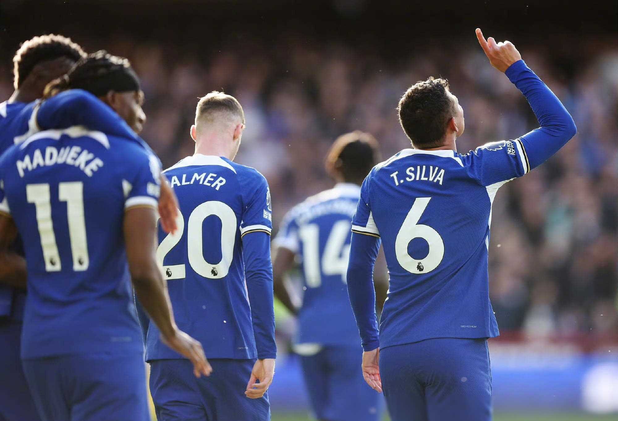 包含曼城憾负利物浦，遗憾止步欧冠四强的词条