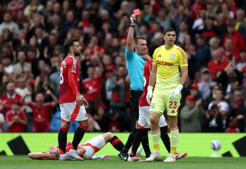 爱游戏在线登录-关于阿拉维斯主场大胜瓦拉多利德，疯狂庆祝的信息