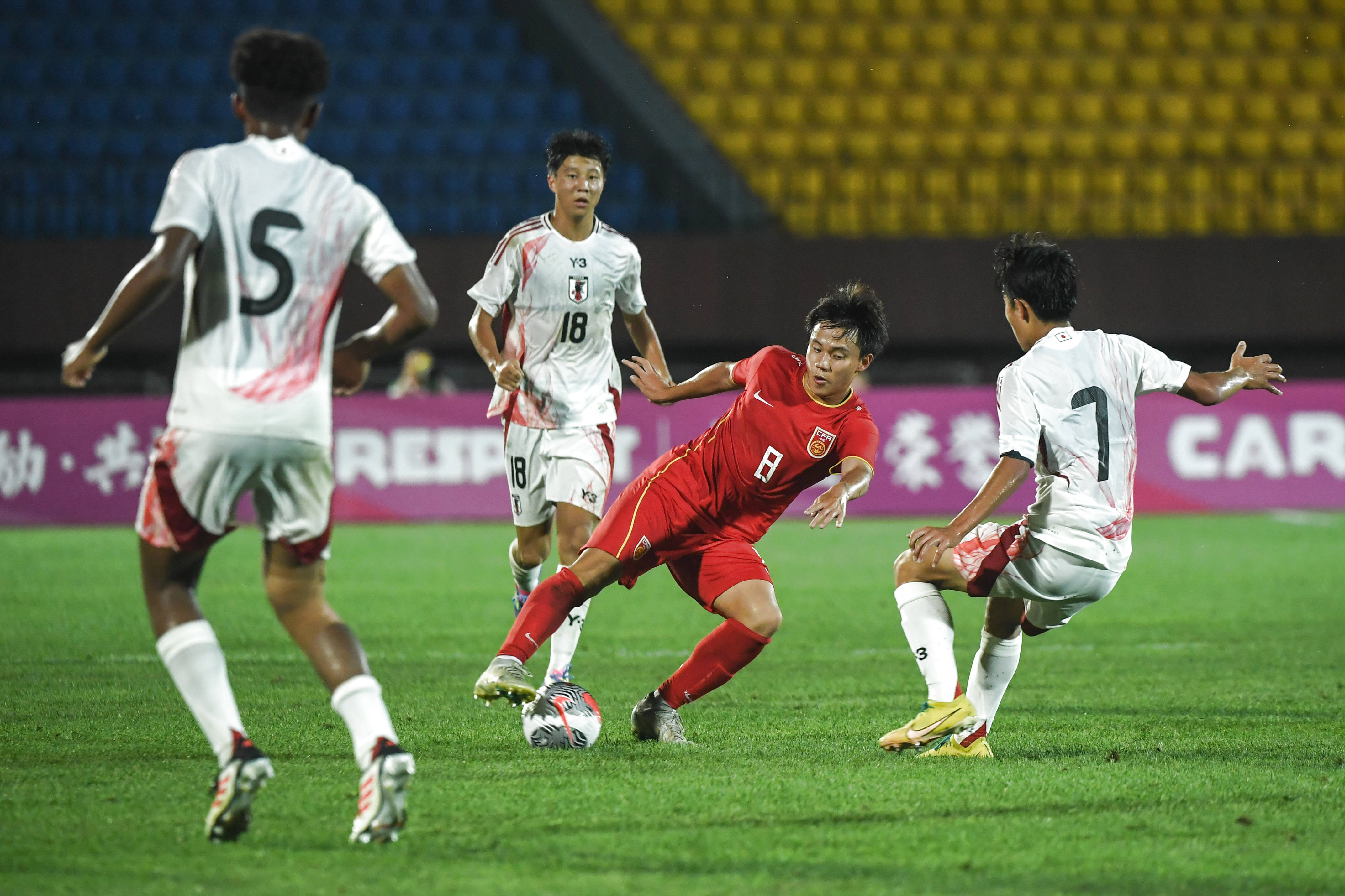 爱游戏官网-中国足球队在国际锦标赛中取得成功