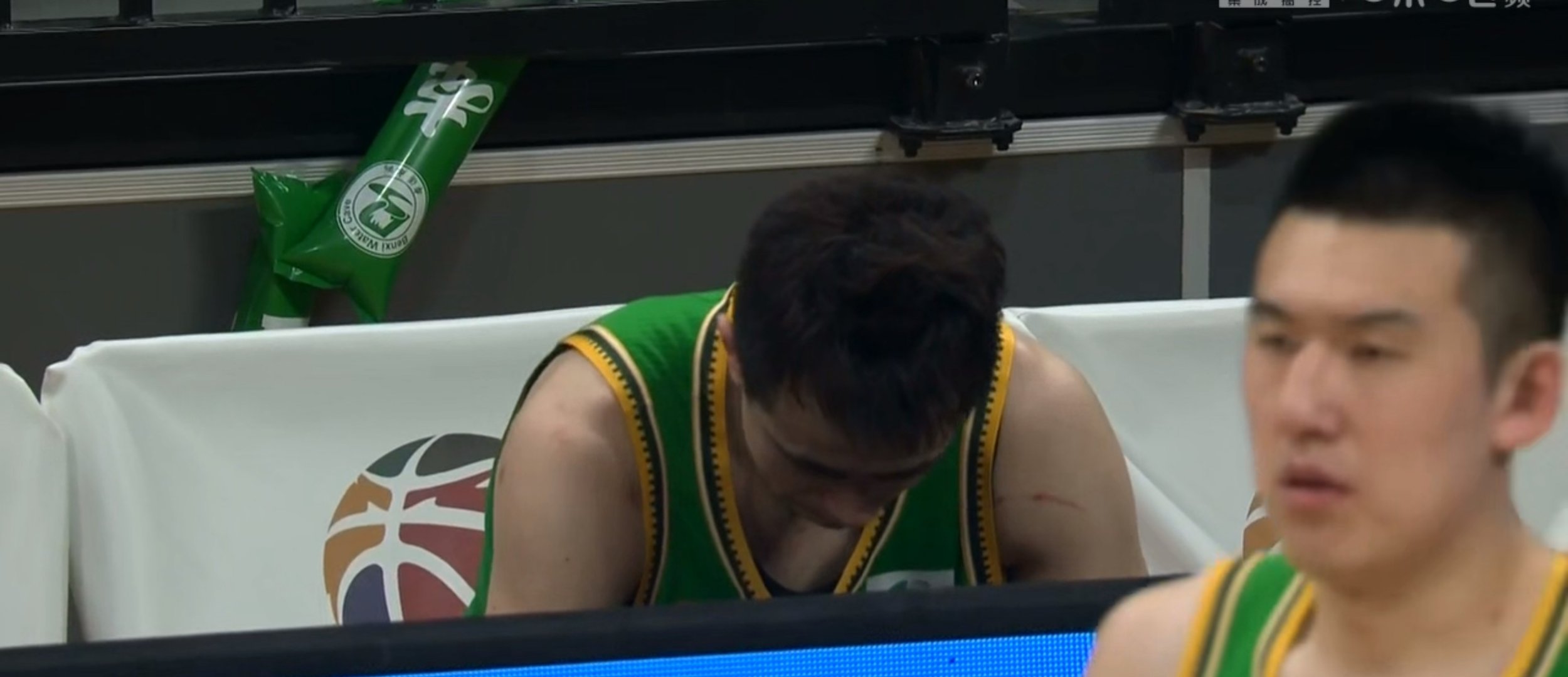 湖北男篮失败懊恼,球队表现不佳的简单介绍 湖北男篮失败懊恼,球队表现不佳的简单介绍