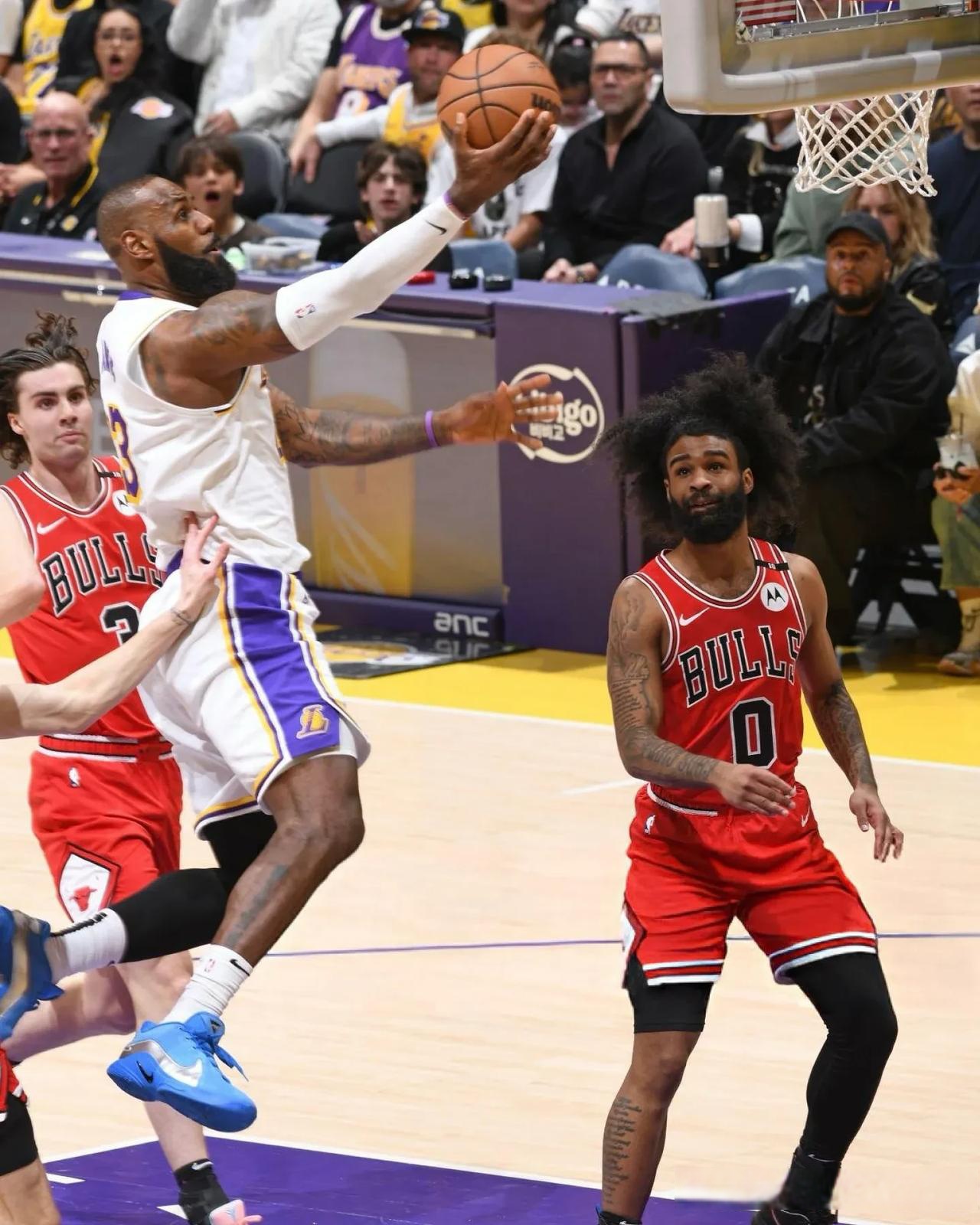 篮网惨败公牛遭遇连败 篮网惨败公牛遭遇连败