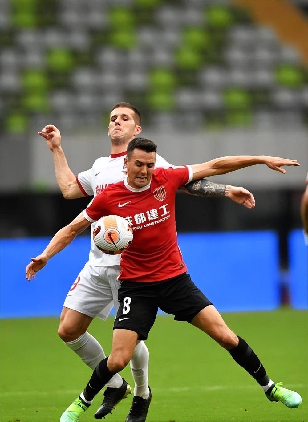 爱游戏登录入口-包含上海上港客场遭遇惨败，积分榜下滑至第四的词条