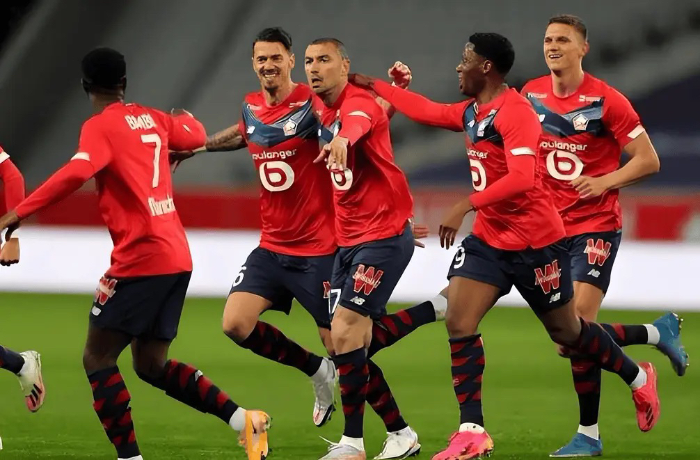 爱游戏中国官网-里尔客场大胜尼斯，保持联赛第一